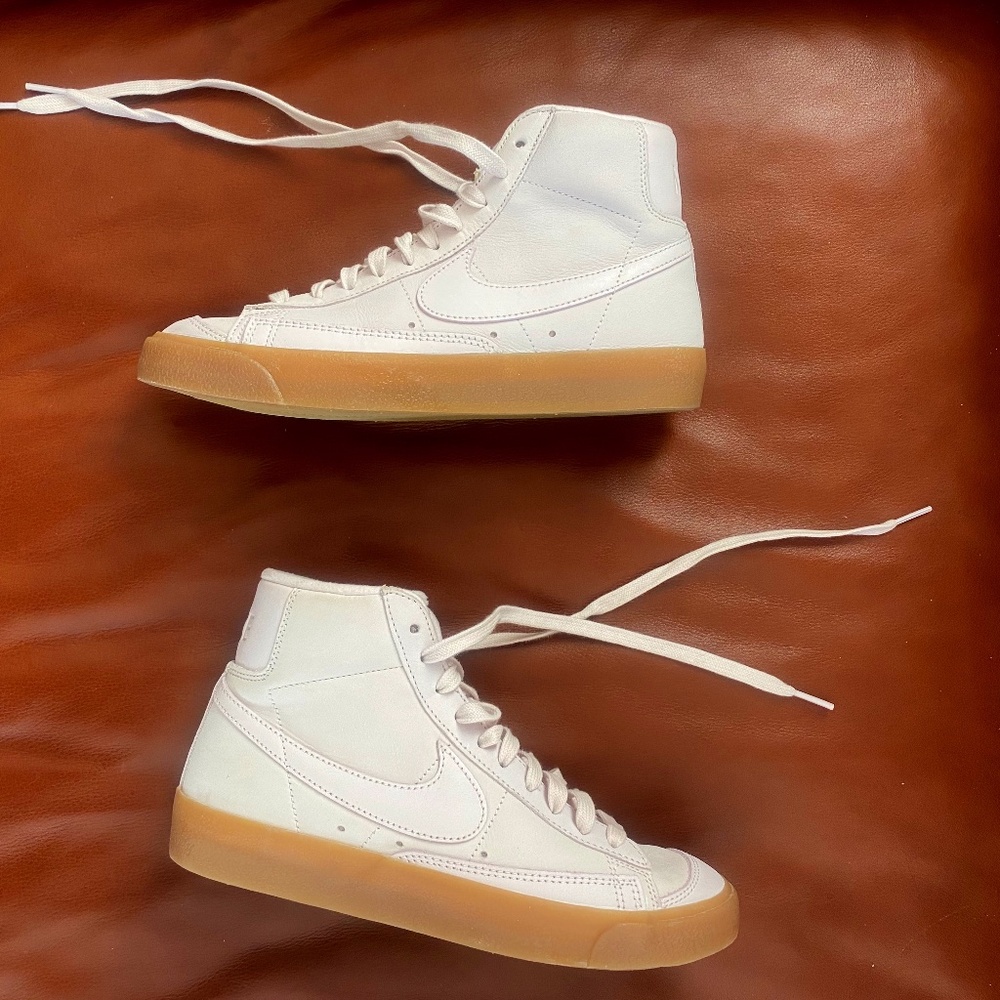 Nike Women's Blazer Mid '77 Sneakers, US Size 8.5